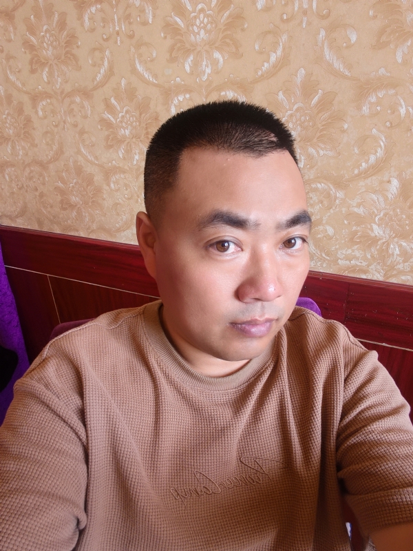 擦亮眼睛向前看的第一张照片--黄南认干亲服务网